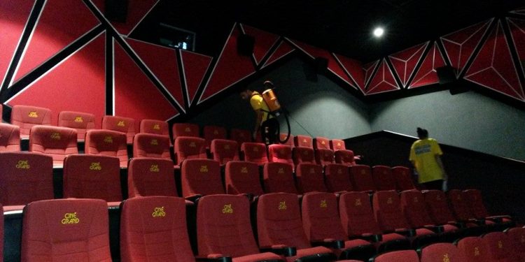 curatenie cinematograf