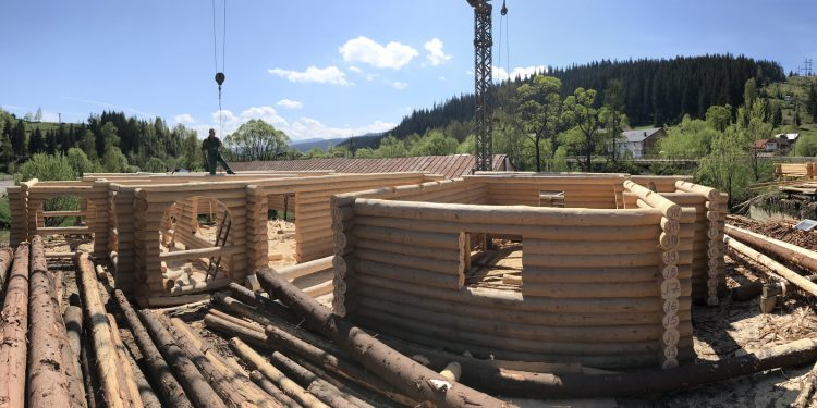 Santier Constructii case din lemn