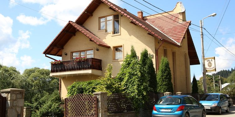vila iulia pensiune vatra dornei bucovina