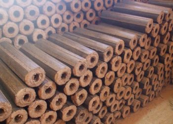 brichete rumegus lemn