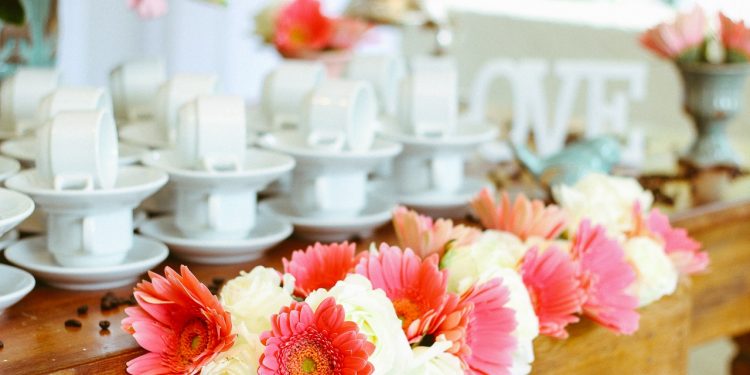 Flori artificiale pentru evenimente