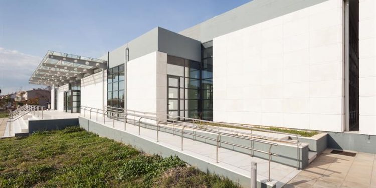 Tamplarie din aluminiu Alumil