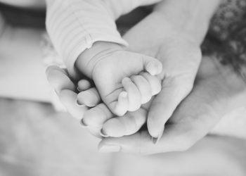 Afla AICI care sunt lucrurile esentiale pentru primele 6 saptamani ale bebelusului