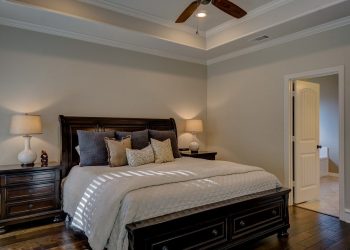 Te atrage ideea unui dormitor în stil american într-un apartament mic Iată cum poți să îl amenajezi!