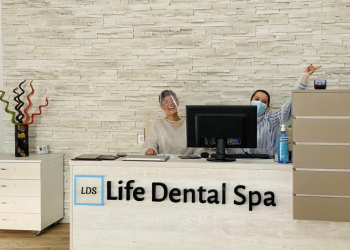 Cu laserul dentar, îți învingi teama de a zâmbi! Este șansa ta să te bucuri de el și la Iași