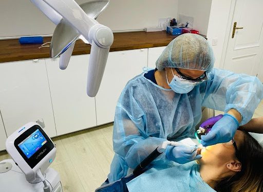 Remediul pentru parodontoză: tratamentul laser în clinicile Life Dental Spa