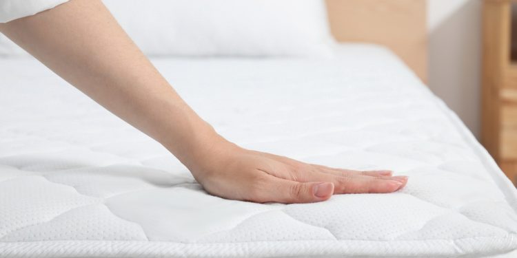 Cum poți modifica fermitatea saltelei pentru pat: 8 idei