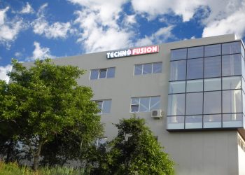 Techno Fusion Iaşi Producător ecrane LED, panouri publicitare, cruce tip farmacie
