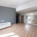 Lumină bună într-un apartament cu ferestre mici: soluții care arată bine și țin factura sub control